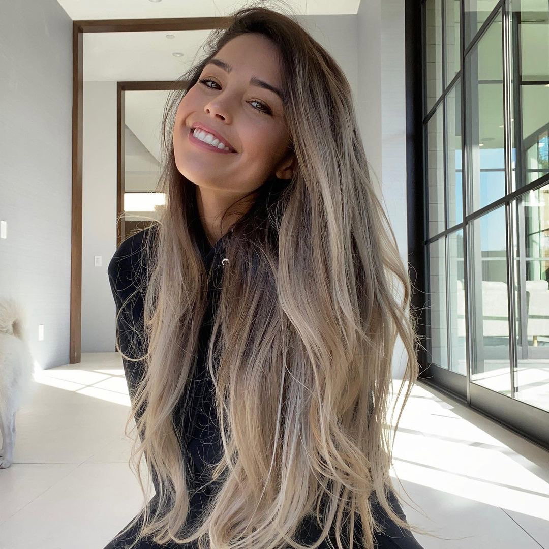 Valkyrae, an AI character on SpicyChat